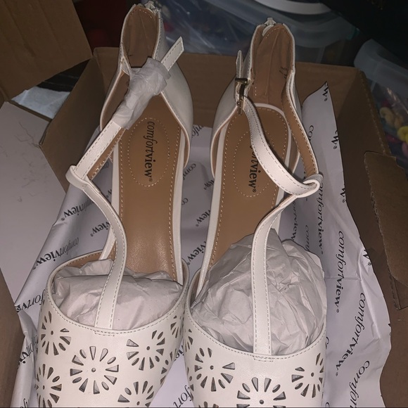 The Jacqueline Pump - Picture 2 of 6